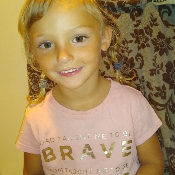 Meet your Posher, Jillian - Picture 2 of 8